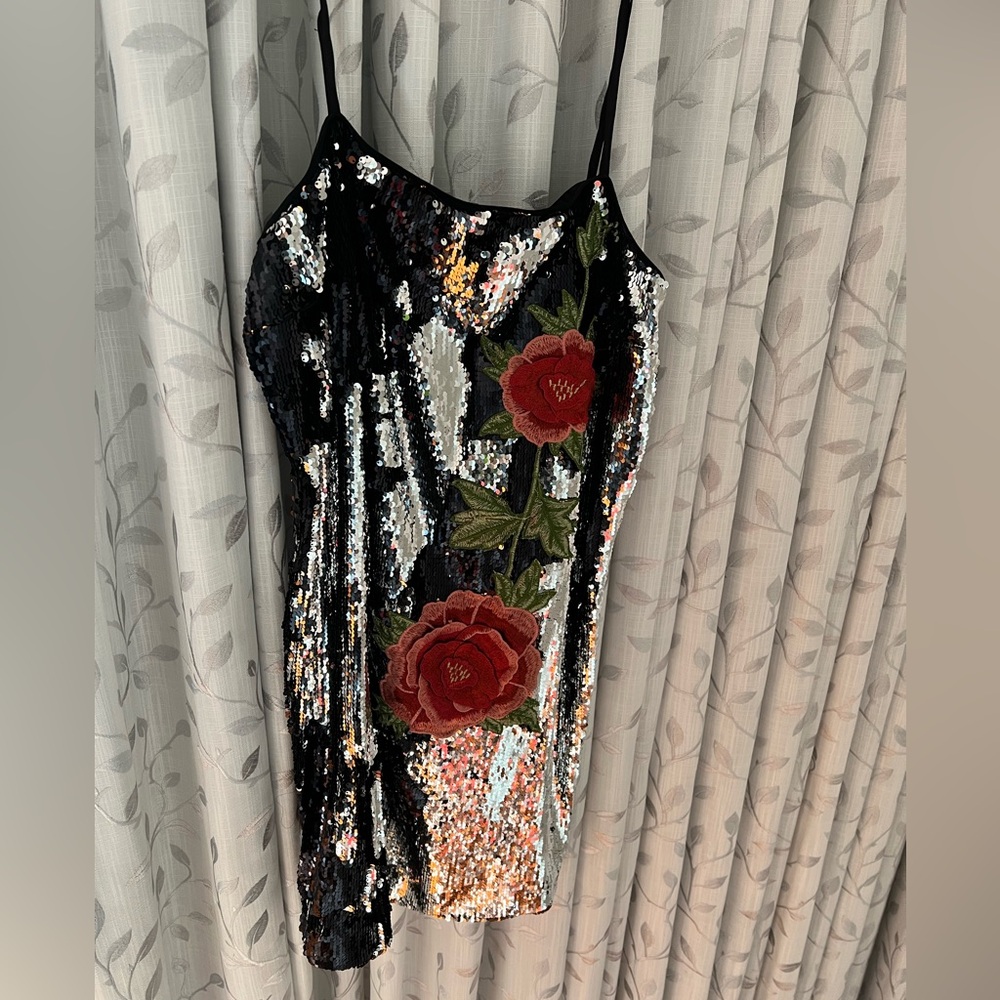 Forever 21 sequin dress - Picture 1 of 1